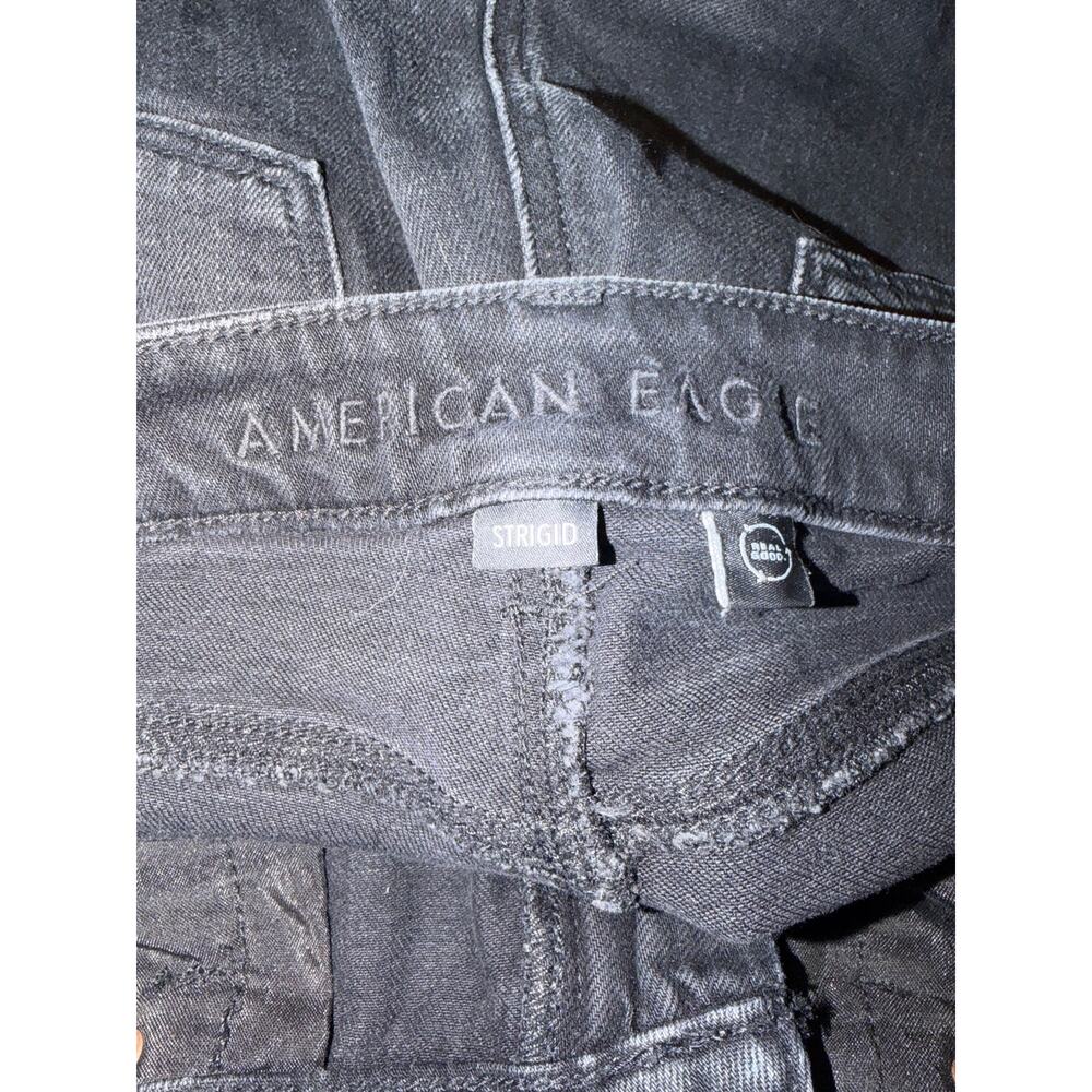 American Eagle women’s STRIGID distressed mom black denim jeans - Picture 5 of 16